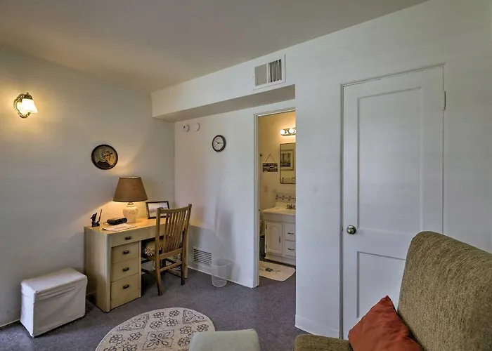 2 Mi To Dtwn Phoenix: Walkable Family Retreat! Holiday home Phoenix