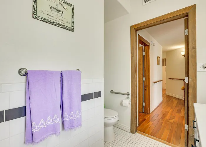 Holiday home 2 Mi To Dtwn Phoenix: Walkable Family Retreat! Phoenix