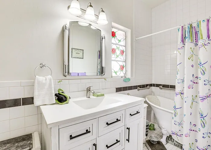 2 Mi To Dtwn Phoenix: Walkable Family Retreat! Holiday home Phoenix