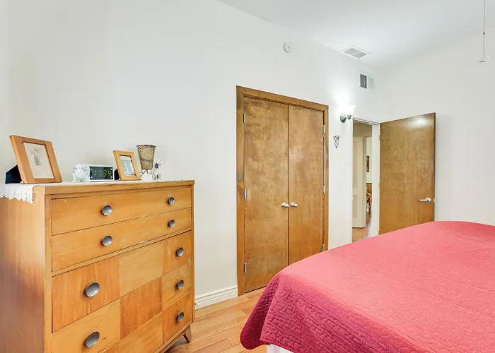 2 Mi To Dtwn Phoenix: Walkable Family Retreat! Phoenix