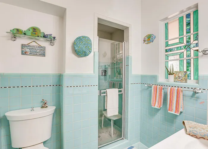 2 Mi To Dtwn Phoenix: Walkable Family Retreat! Holiday home