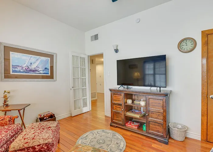 2 Mi To Dtwn Phoenix: Walkable Family Retreat! Holiday home