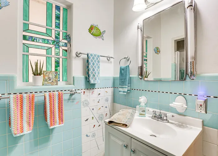2 Mi To Dtwn Phoenix: Walkable Family Retreat! Holiday home *